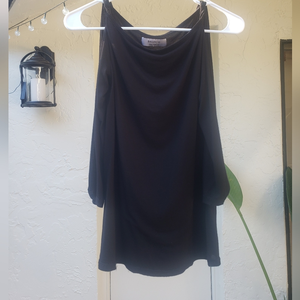 Bailey 44 split sleeve super soft lightweight blouse